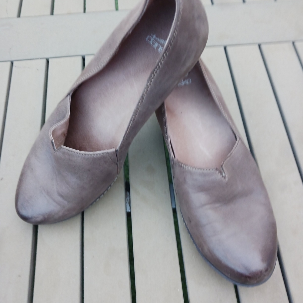 Dansko Liliana Loafer Hidden Wedge Leather 6901671200 Womens Size 39